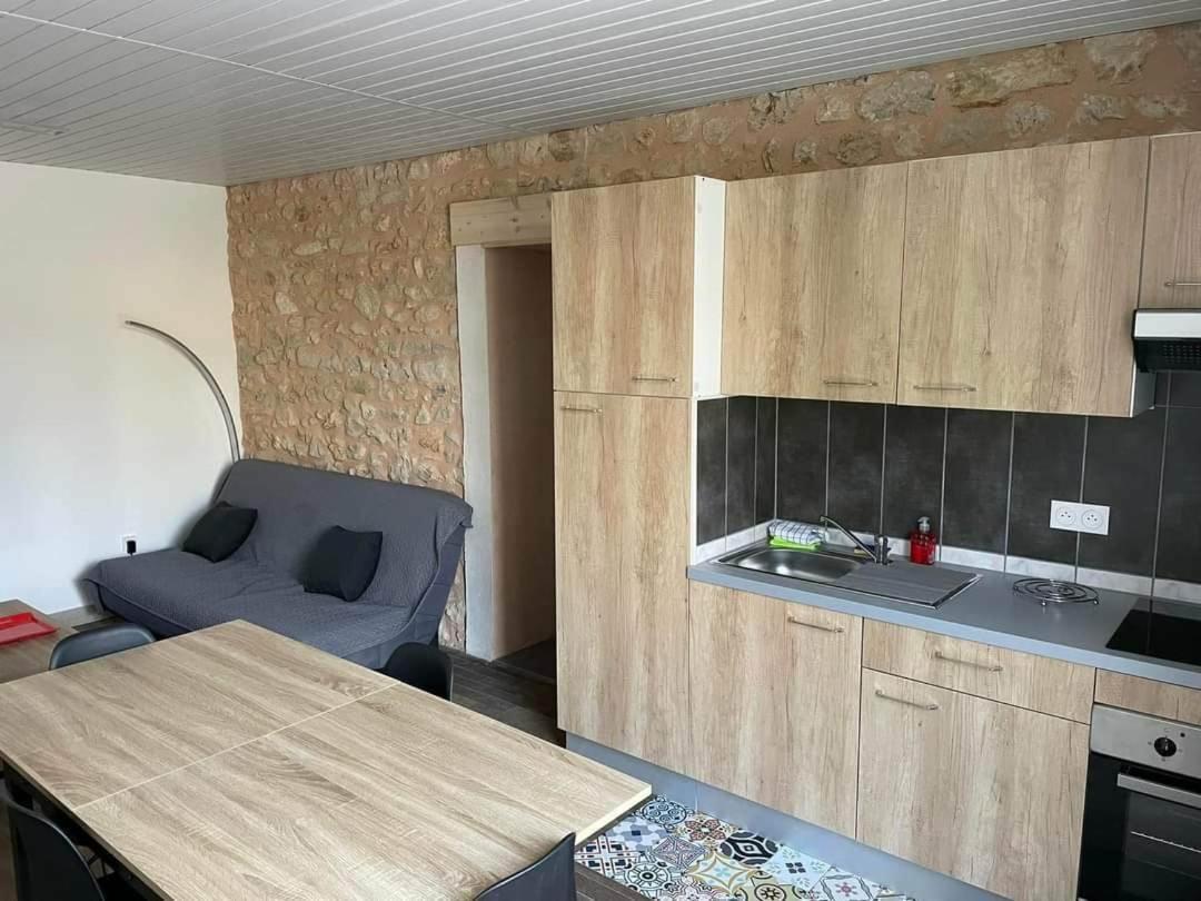 Chez Samb Villa Lussac-les-Châteaux Dış mekan fotoğraf